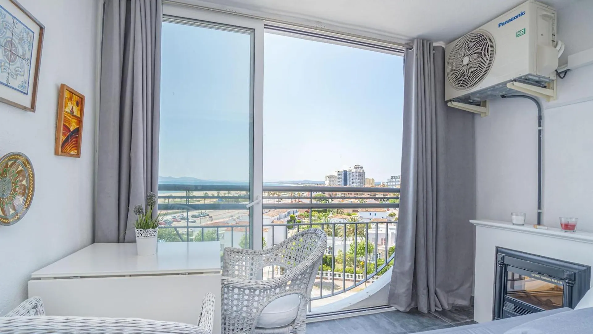 Estudio Con Vista Al Mar En Bahia II - Hisp-288-63 Empuriabrava Spain